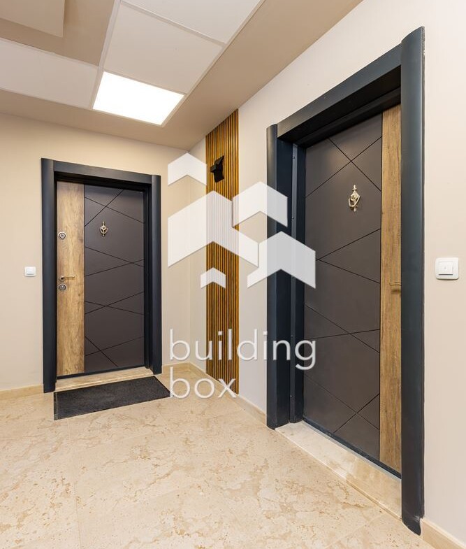 Двустаен апартамент до ключ - кв. Остромила - 0