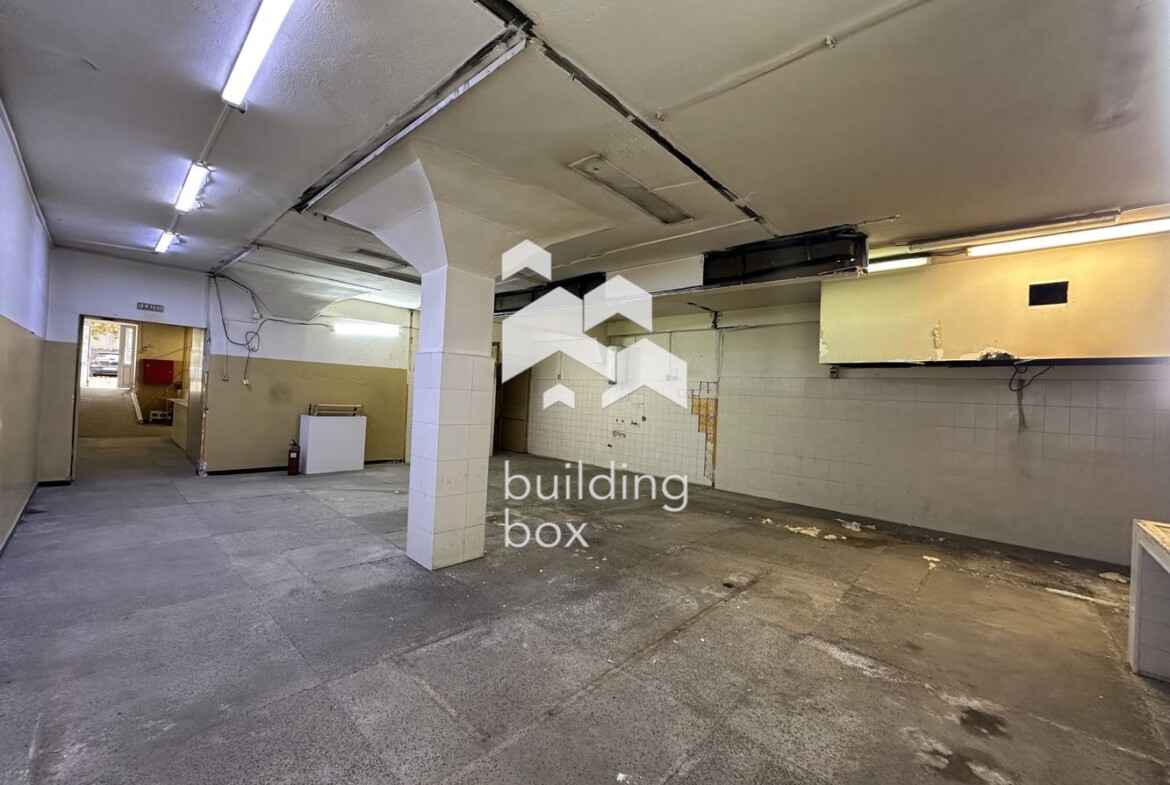 Огромен склад - кв. Гагарин - 0