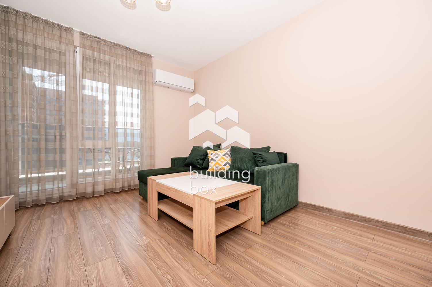 Обзаведен двустаен апартамент до Пловдивския панаир - 0