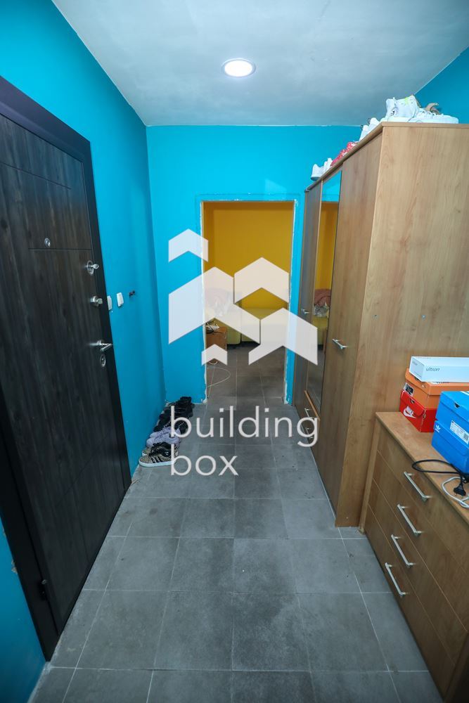 Двустаен апартамент - ж.к. Люлин 5 - 0