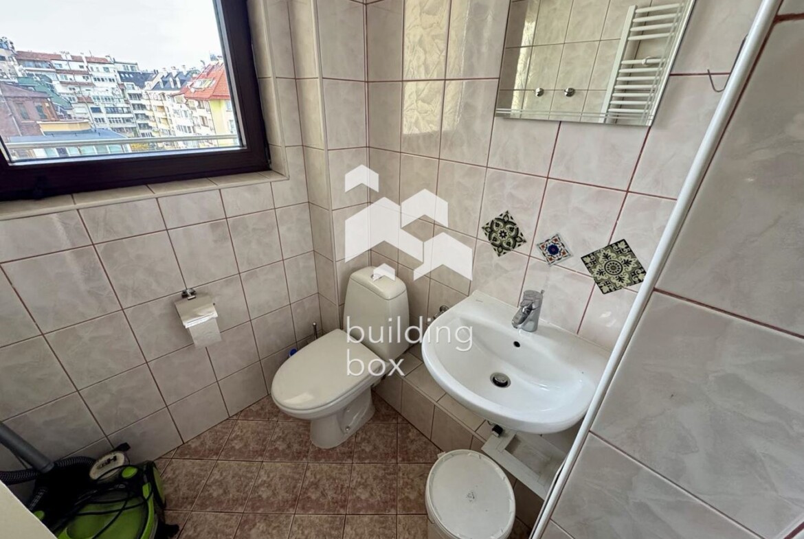 Двустаен апартамент / офис на бул. Черни Връх - 0