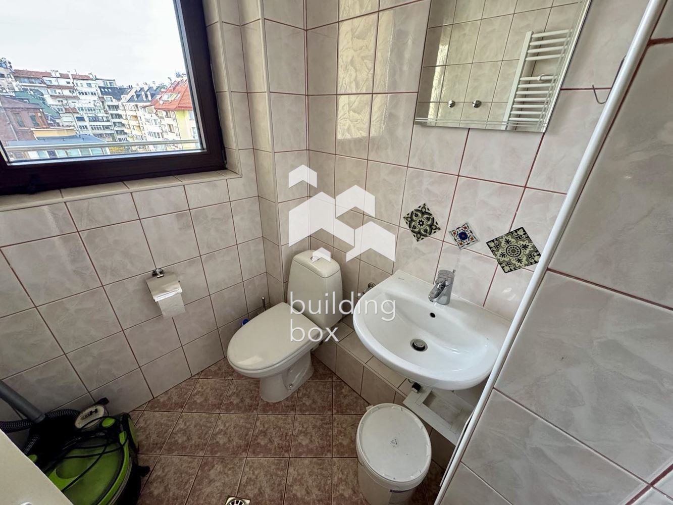 Двустаен апартамент / офис на бул. Черни Връх - 0