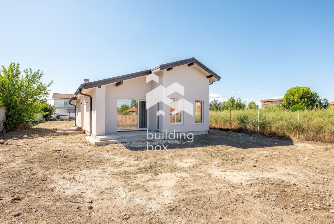 Едноетажна къща - с. Ягодово - 0