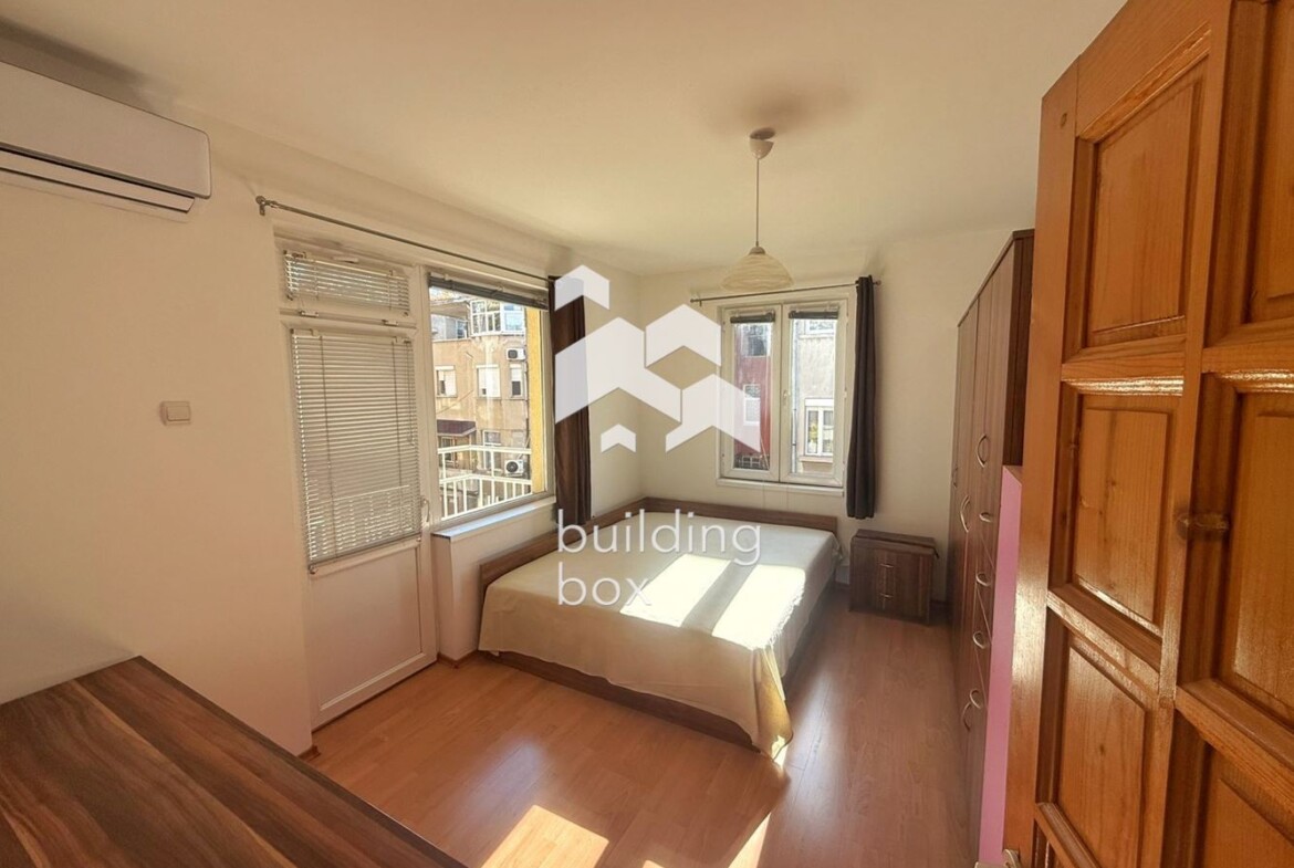 Тристаен апартамент под наем в центъра на гр. Пловдив - 0