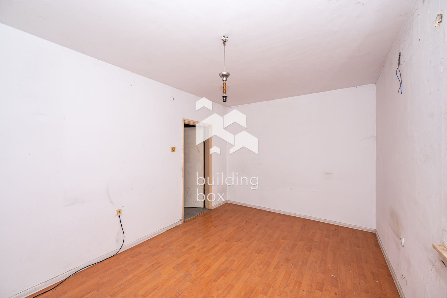 Апартамент с четири отделни помещения в центъра на гр. Пловдив. - 0