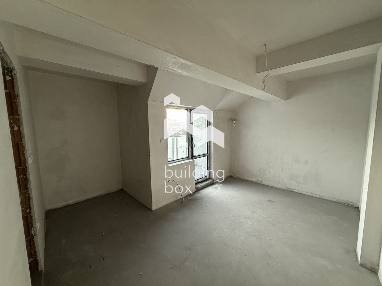 Тристаен апартамент с АКТ 16 в центъра на гр. Пловдив - 0