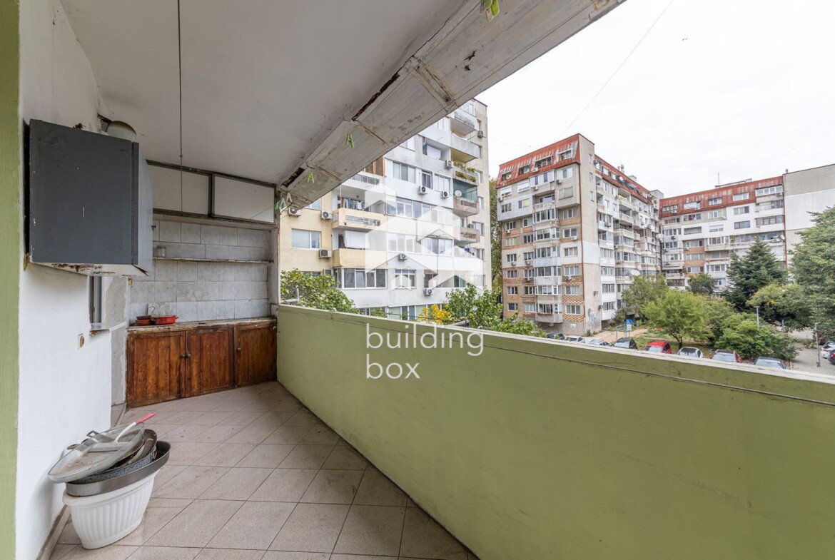 Тристаен апартамент, ж.к. Лятно кино Тракия - 0