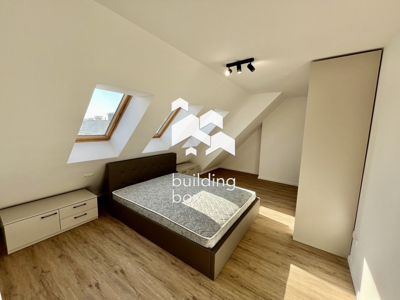 Чисто нов, уютен двустаен апартамент - 0