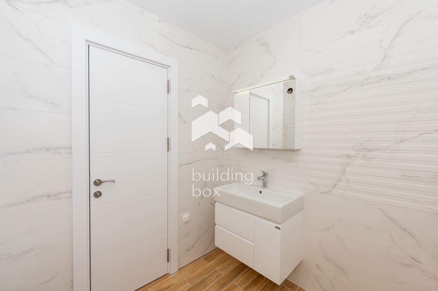 Двустаен апартамент до ключ - кв. Остромила - 0