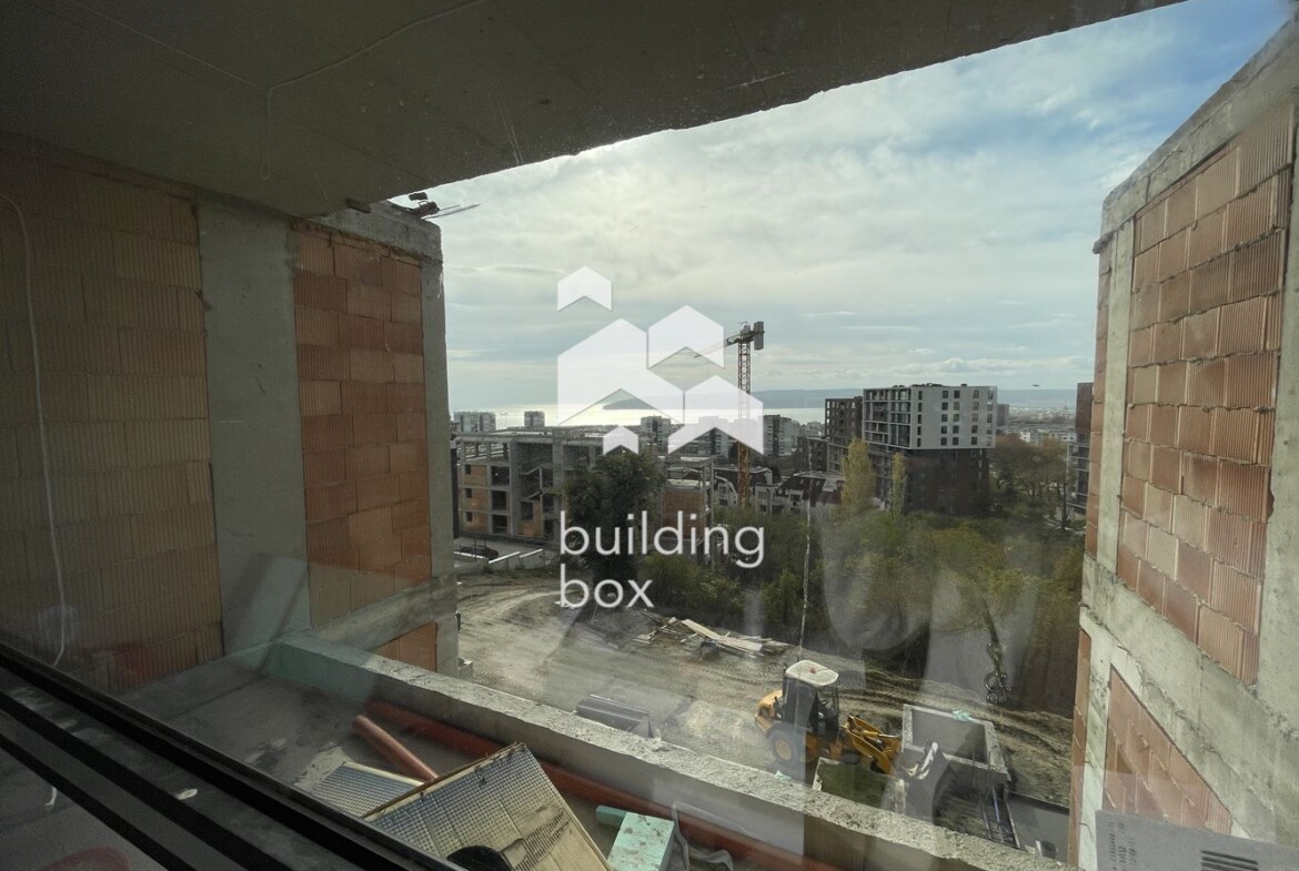 Тристаен апартамент в бутикова сграда пред Акт 15 - 0