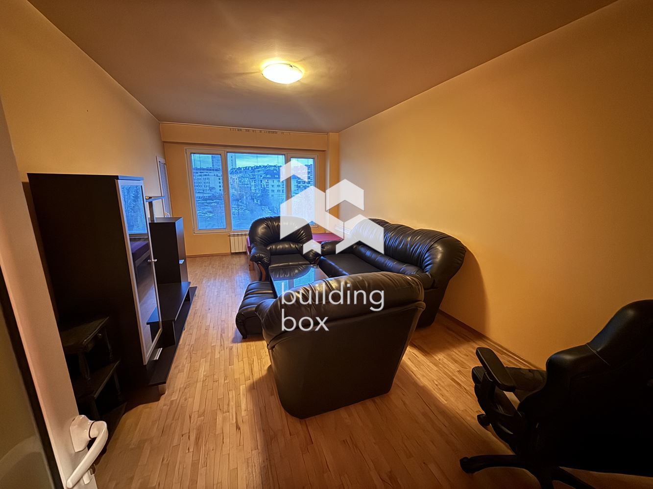 тристаен в Дианабад - 0