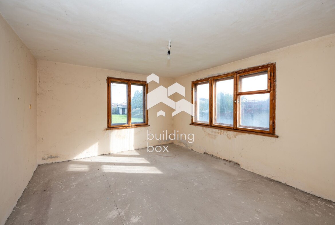 Къща - село Калековец - 0