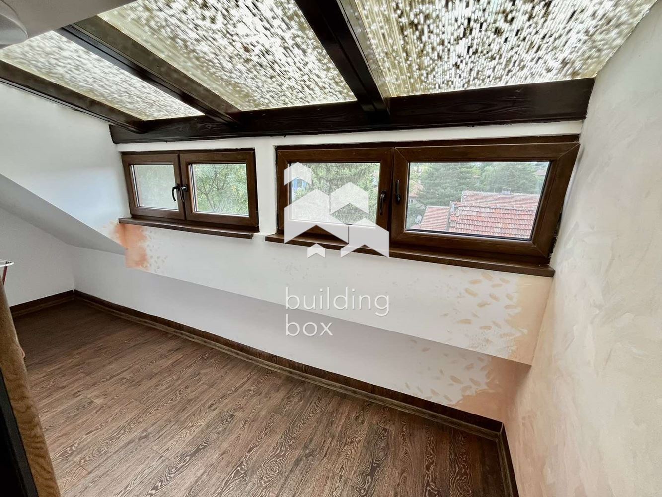 Просторен мезонет с гледка към Витоша - 0