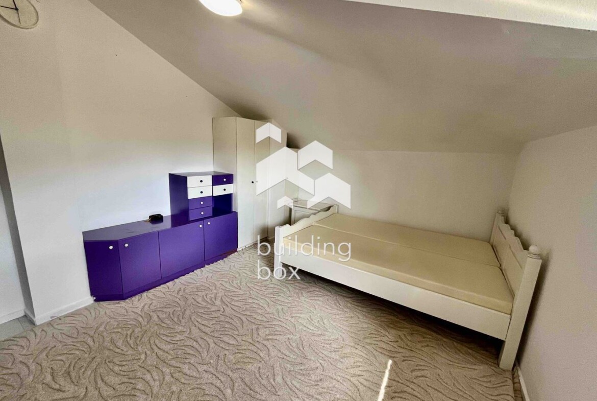 Просторен мезонет с гледка към Витоша - 0