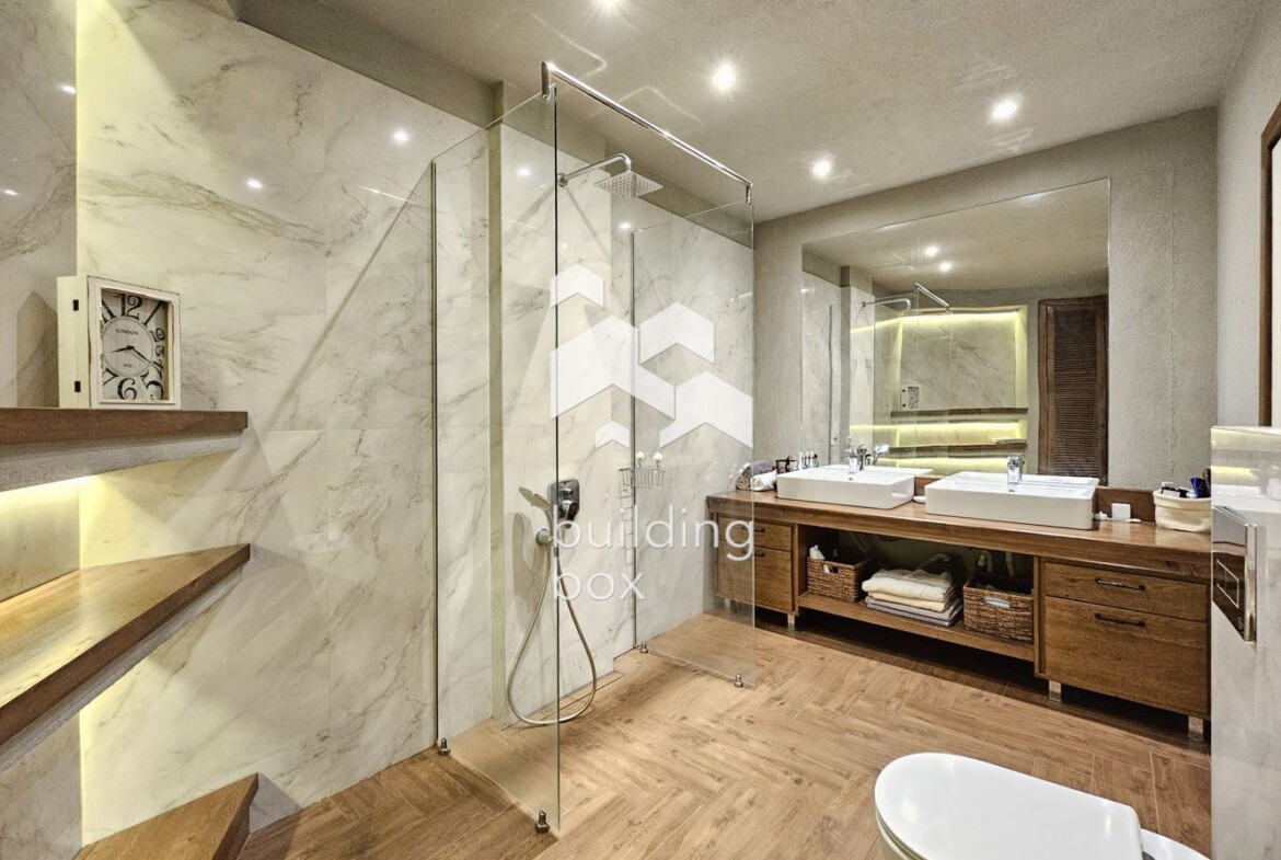 Четиристаен апартамент в престижния комплекс "Maxi" - 0