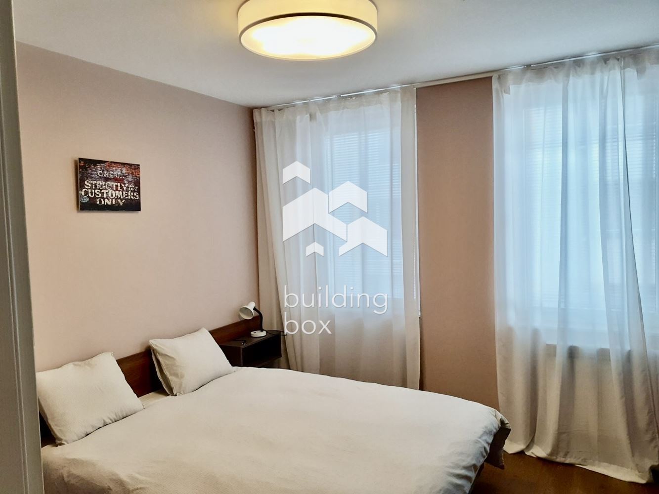 Двустаен апартамент в кв. Студентски град - 0