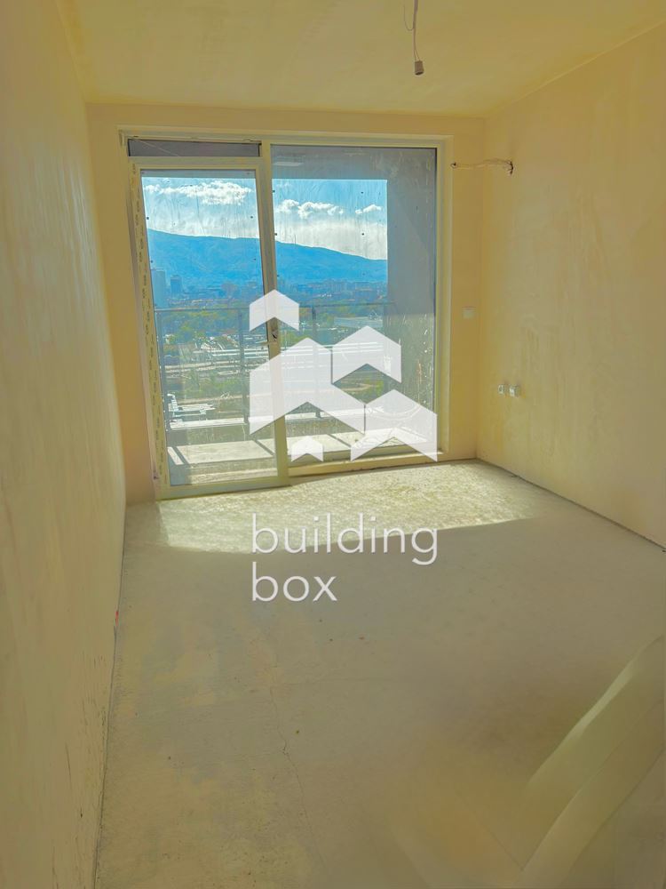 Двустаен апартамент в комплекс "Capitol Residence" - 0