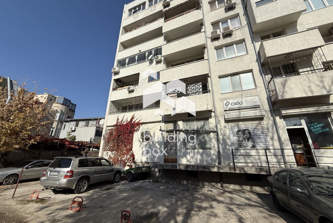 Апартамент с четири отделни помещения в центъра на гр. Пловдив. - 0