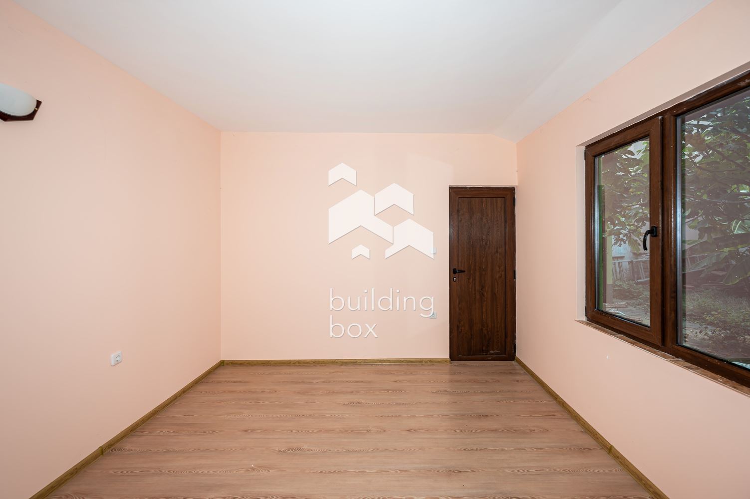 Етаж от къща с допълнителна постройка - гр. Асеновград - 0