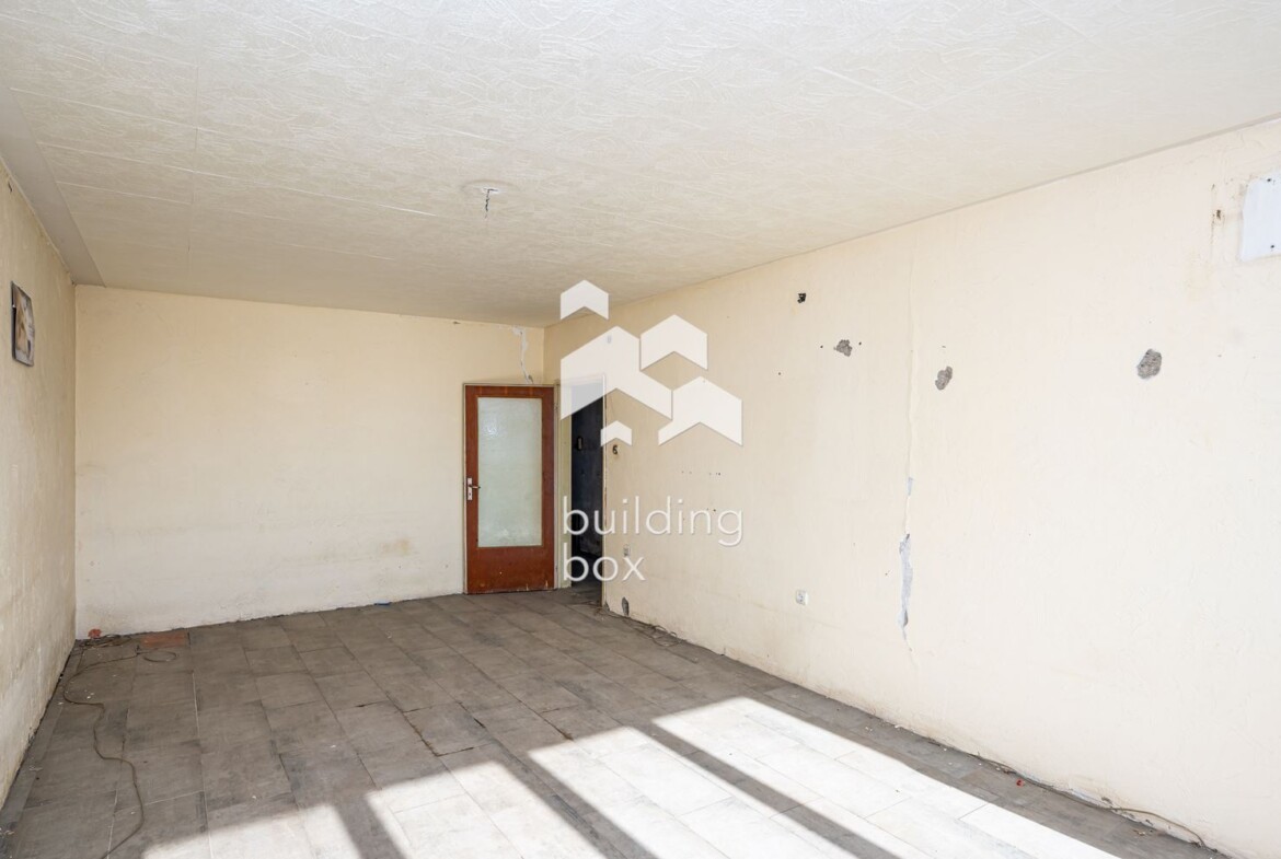 Апартамент с четири отделни помещения в центъра на гр. Пловдив. - 0