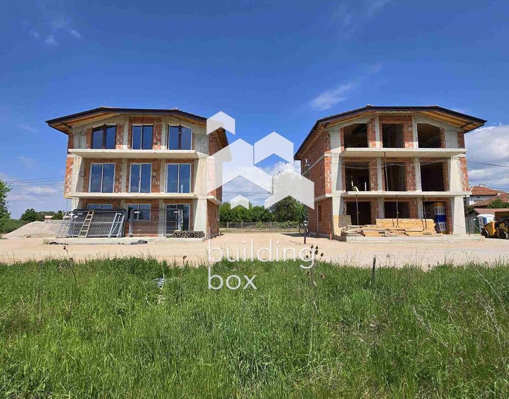 Тристаен апартамент в Нови Искър - 0