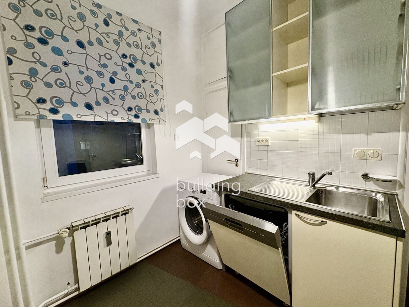 Тристаен апартамент в Центъра - 0