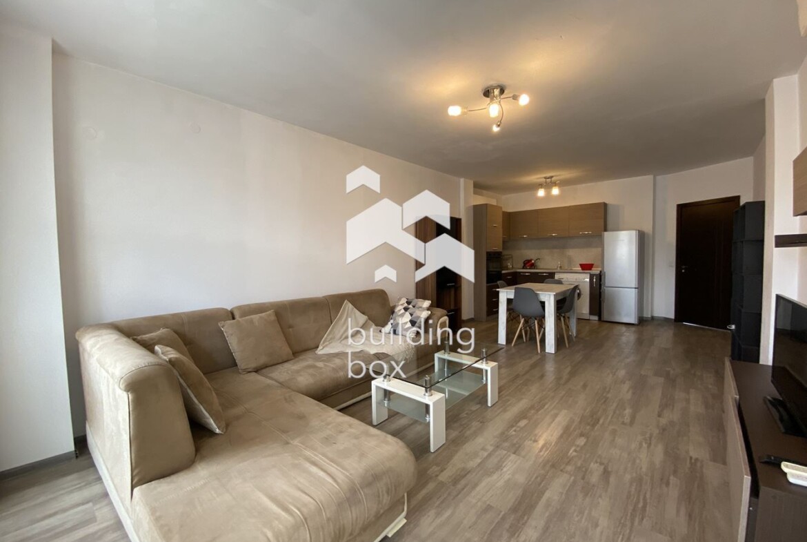 Тристаен обазаведен под наем срещу МУ Пловдив. - 0