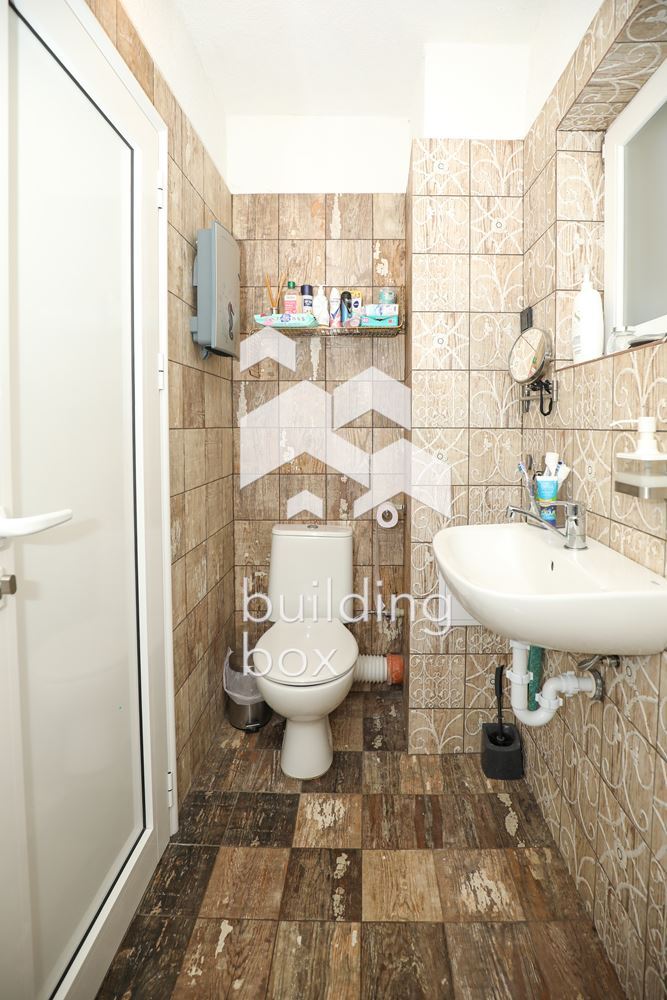 Къща - София, област, с.Искрец - 0