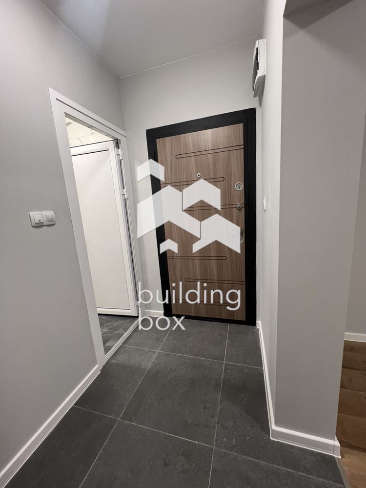 Двустаен апартамент с три отделни помещения кв. Гагарин - 0