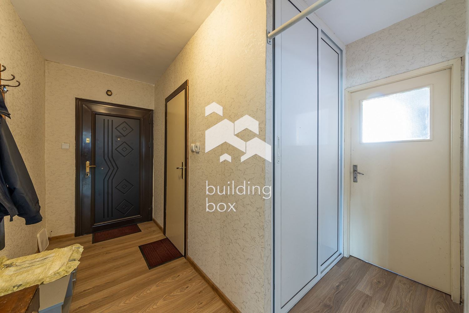 Двустаен панелен апартамент - 0