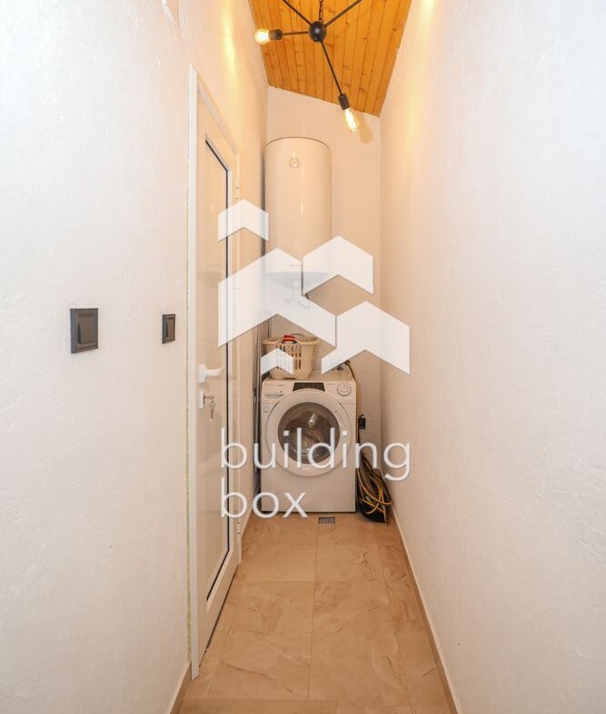 Къща - София, област, с.Искрец - 0