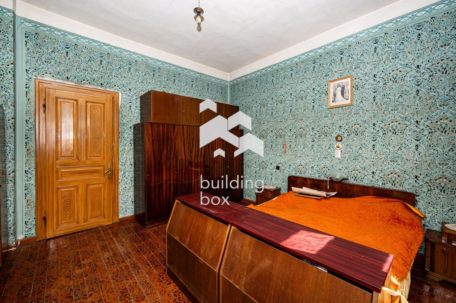 Етаж от къща с допълнителна постройка - гр. Асеновград - 0