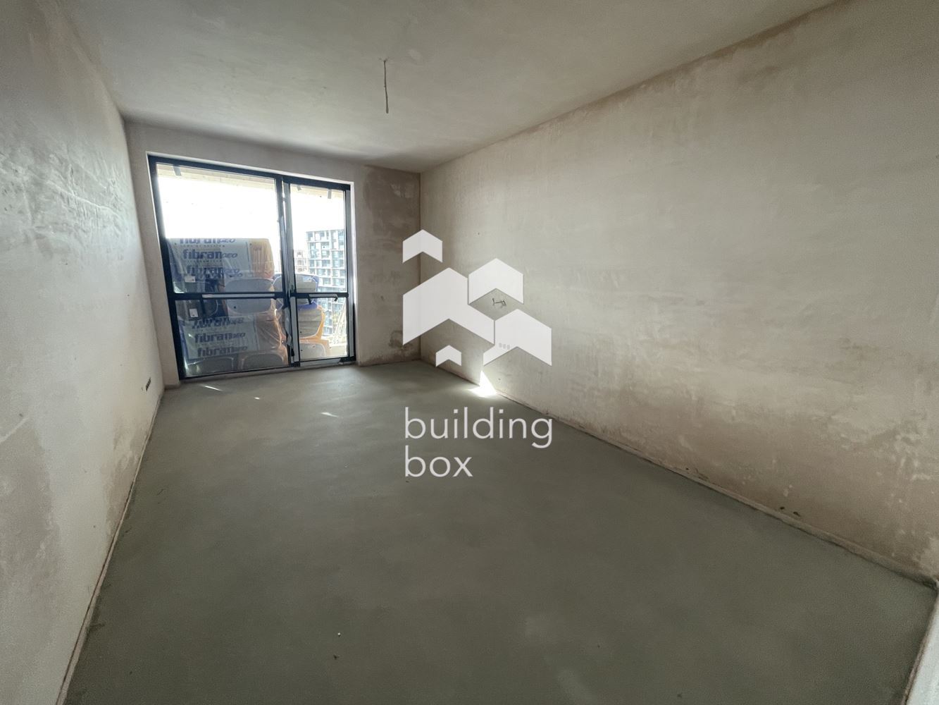 Тристаен апартамент в бутикова сграда пред Акт 15 - 0