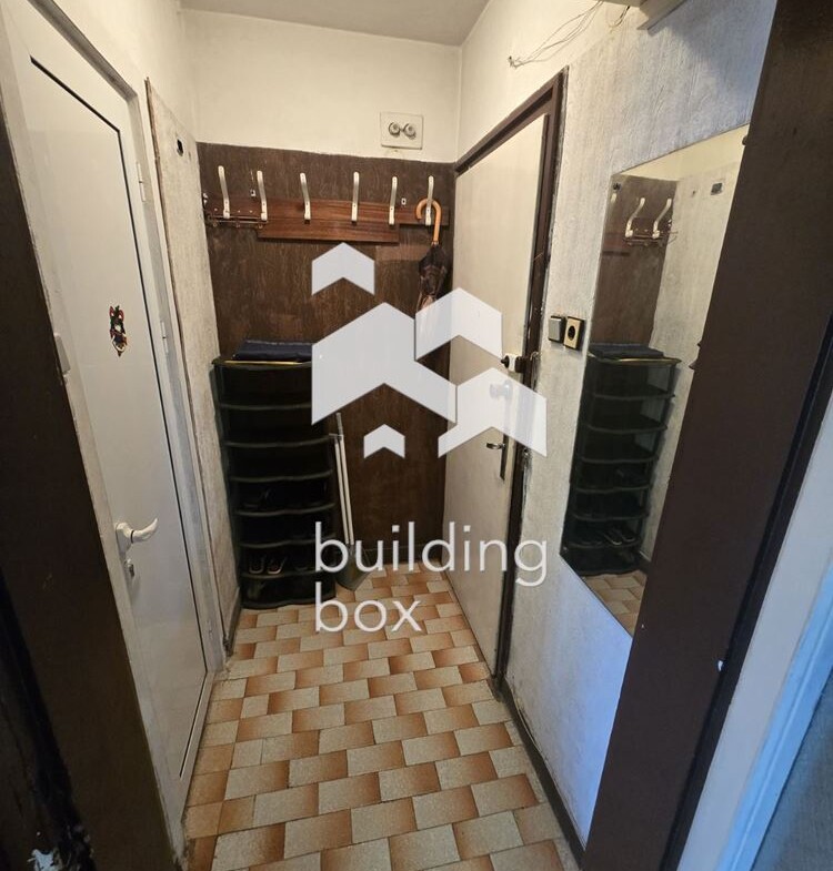 Двустаен апартамент - кв. Западен парк - 0