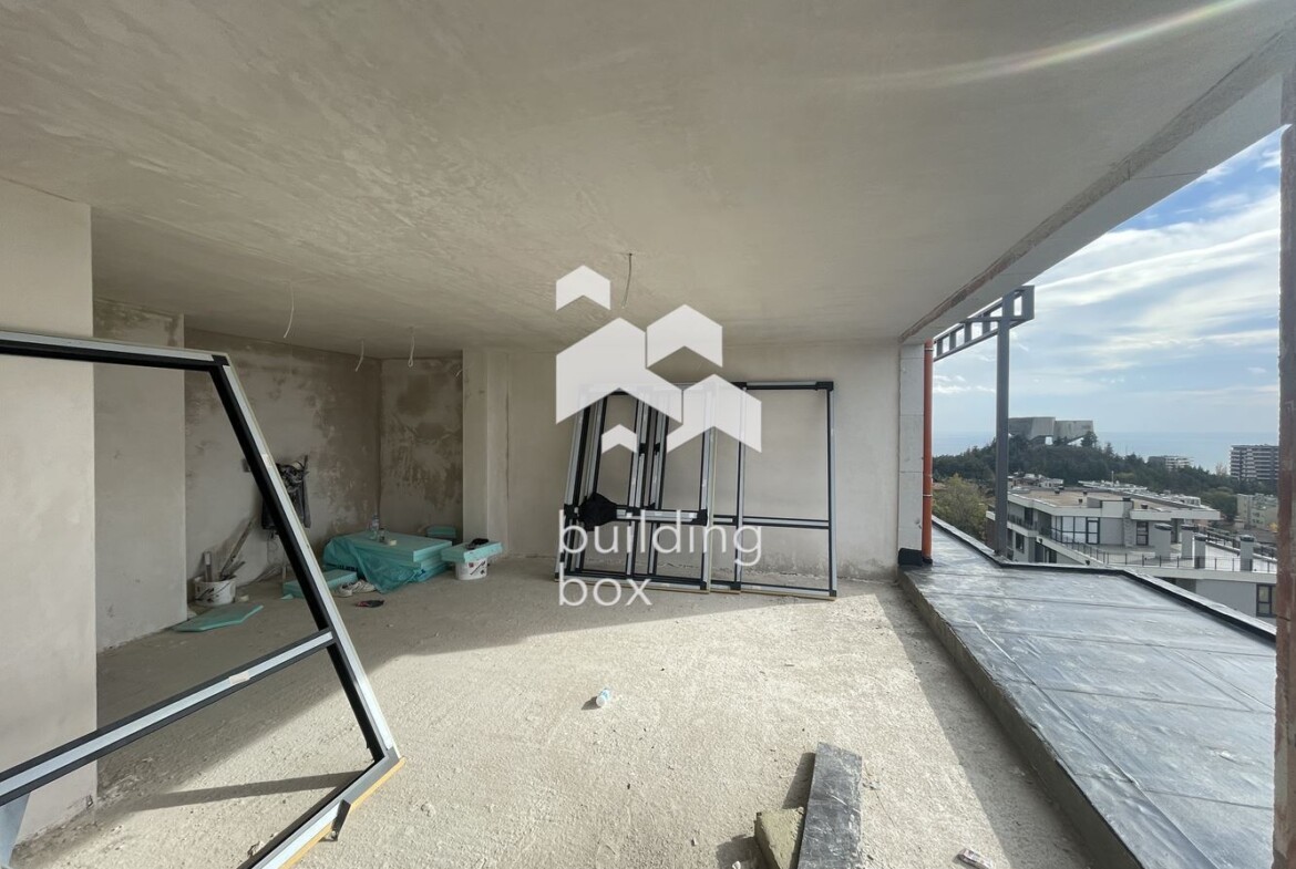 Четиристаен апартамент в бутикова сграда пред Акт 15 - 0