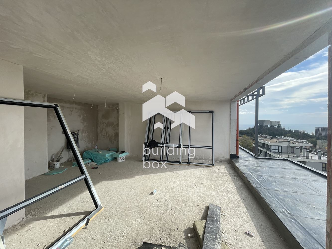 Четиристаен апартамент в бутикова сграда пред Акт 15 - 0