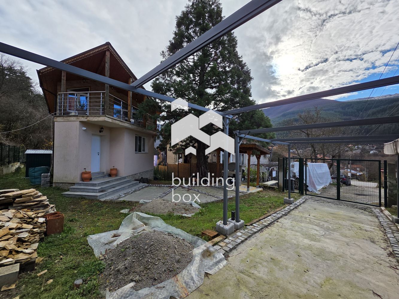 Къща - София, област, с.Искрец - 0