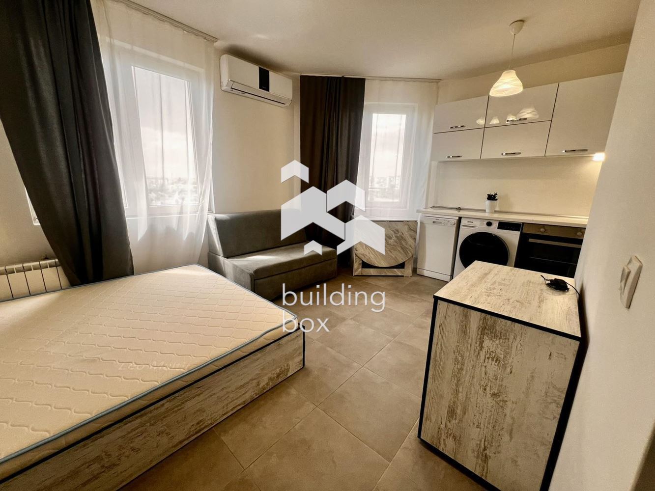 Кокетен едностаен имот, в близост до метростанция - 0