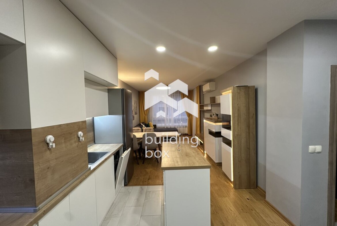 Двустаен апартамент в квартал Кръстова Вада - 0