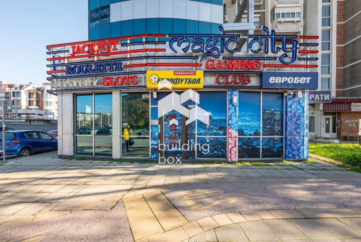 Търговско помещение на главен булевард - Град Пловдив - 0