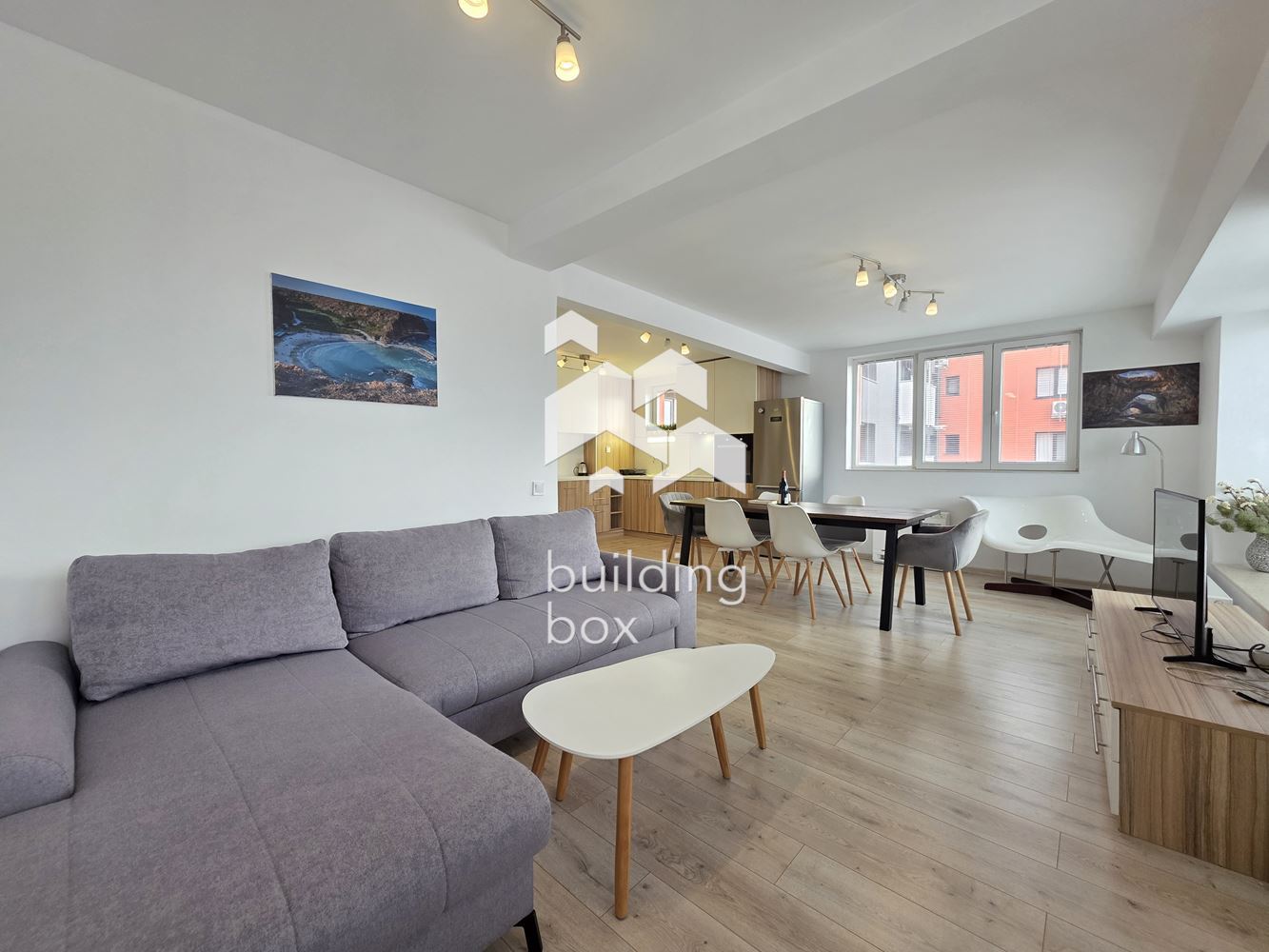 Светъл и просторен апартамент с две равнопоставени спални в красно село