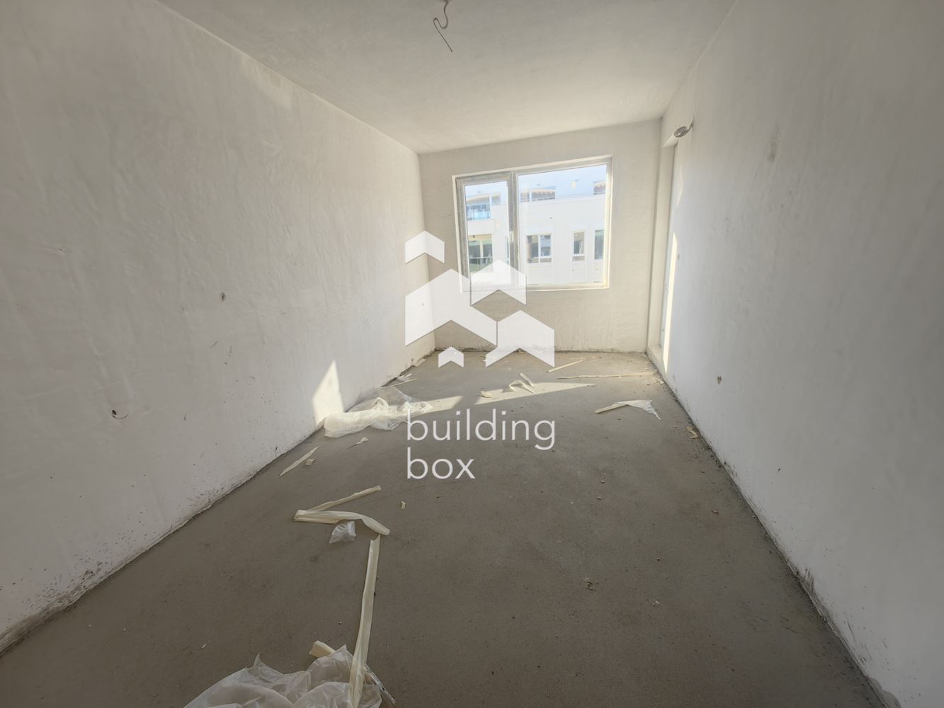 Двустаен апартамент в кв. Южен - 0