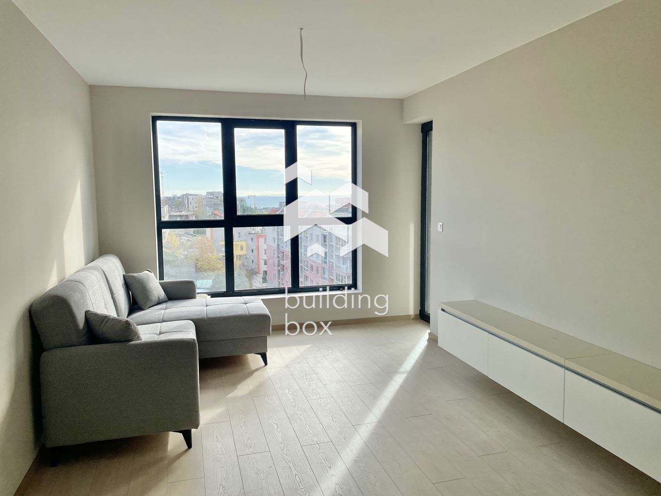 Напълно нов ДВУСТАЕН АПАРТАМЕНТ в модерна нова сграда с Акт 16. - 0