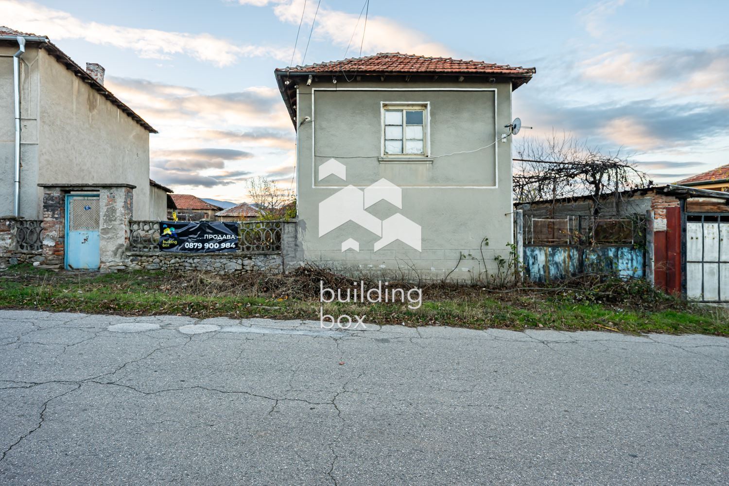 Двуетажна къща - село Новаково - 0