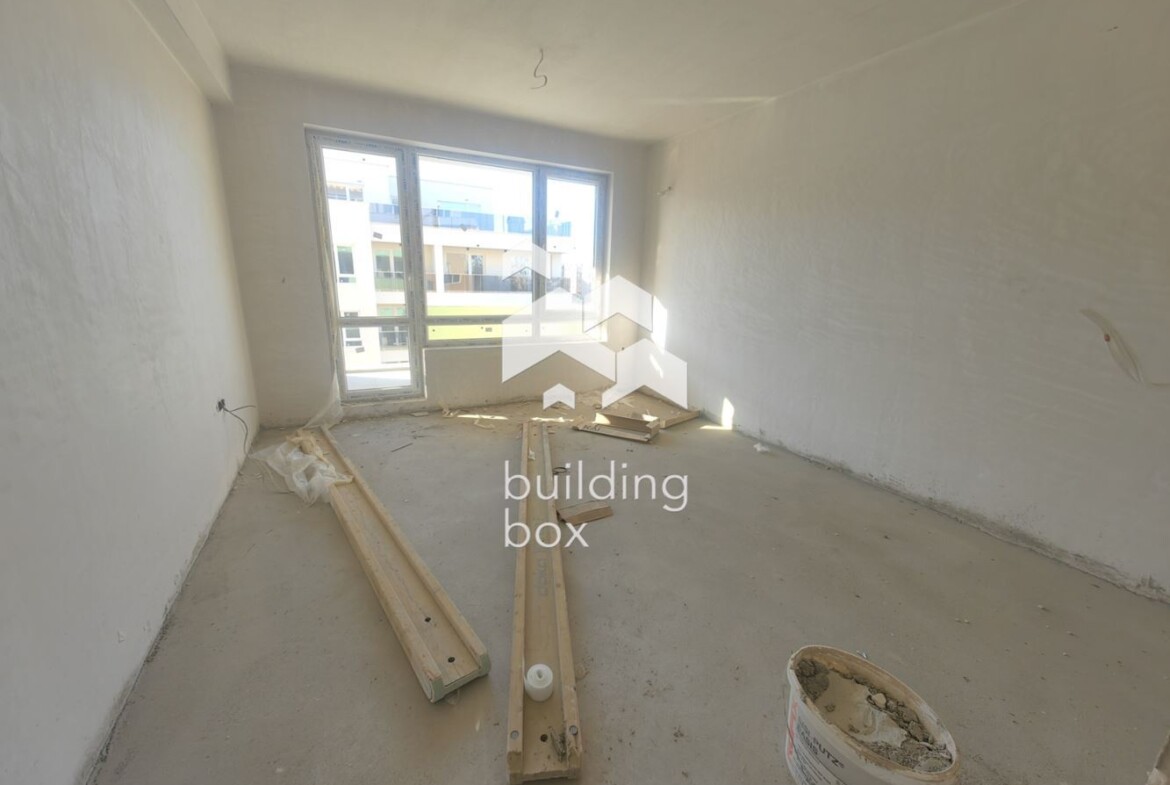 Двустаен апартамент в кв. Южен - 0