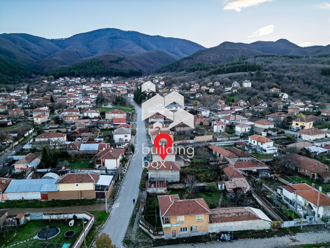 Двуетажна къща - село Новаково - 0