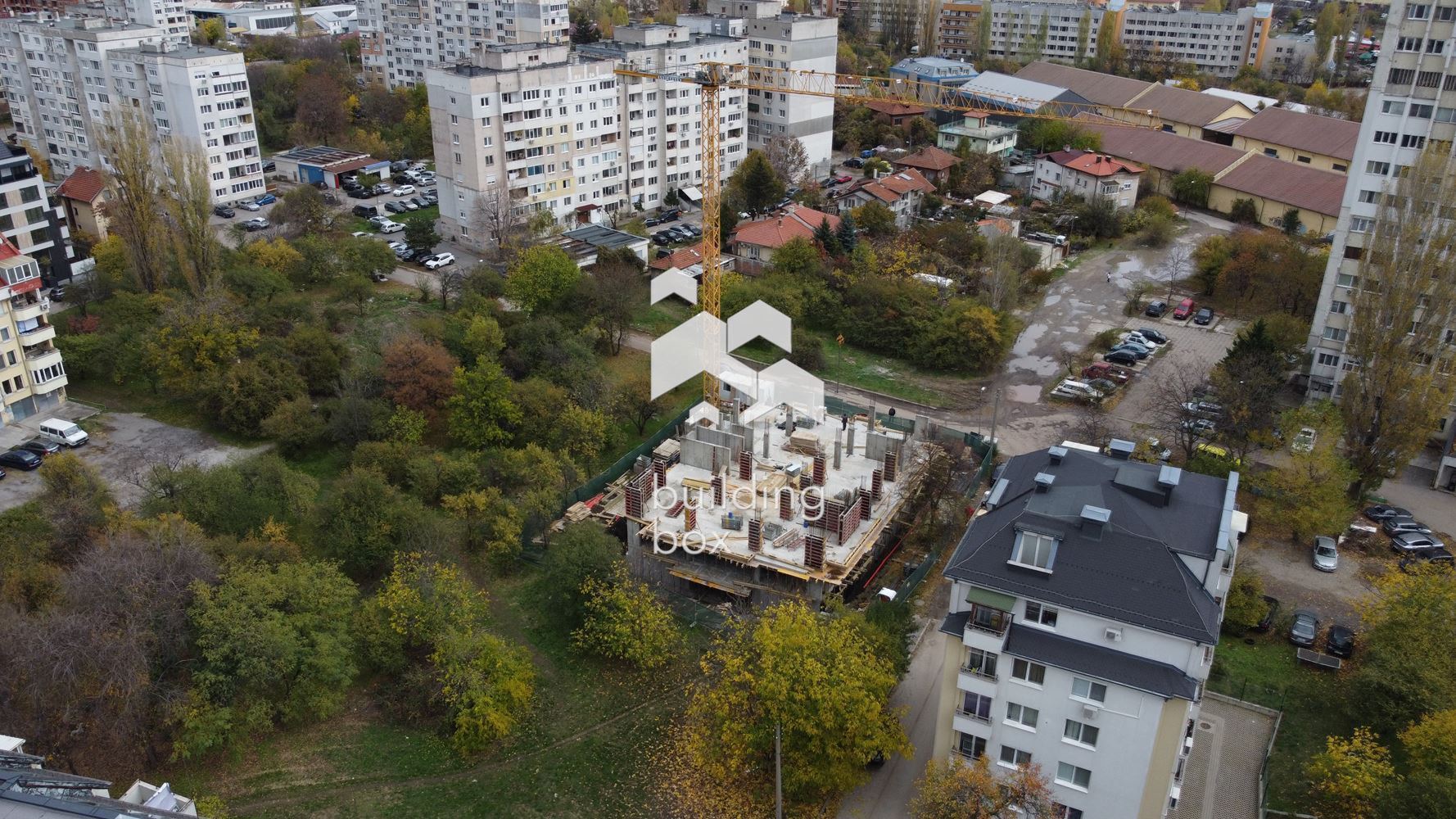 Голям тристаен апартамент - район Слатина - 0