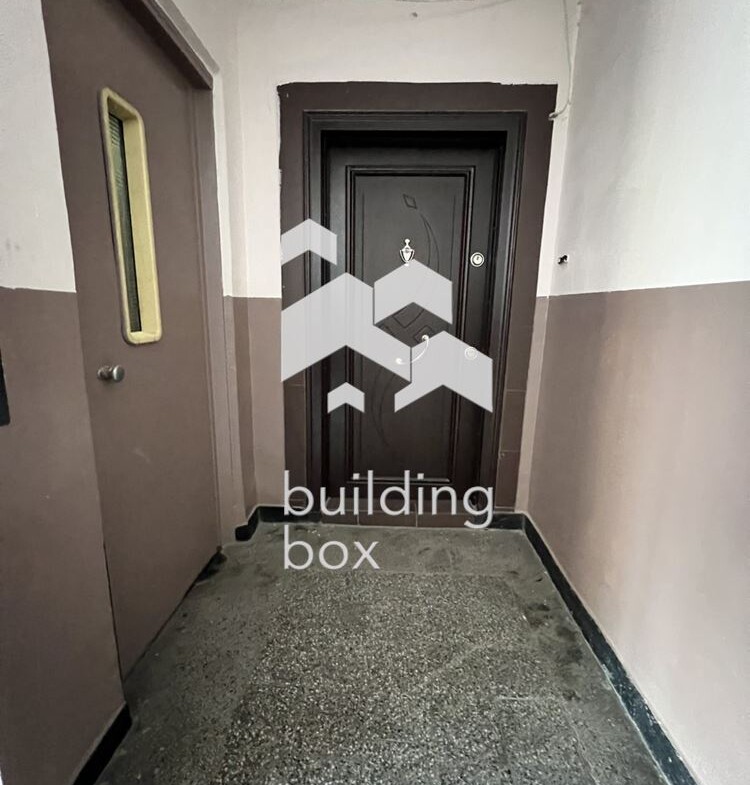 Тристаен апартамент в Изгрев - 0