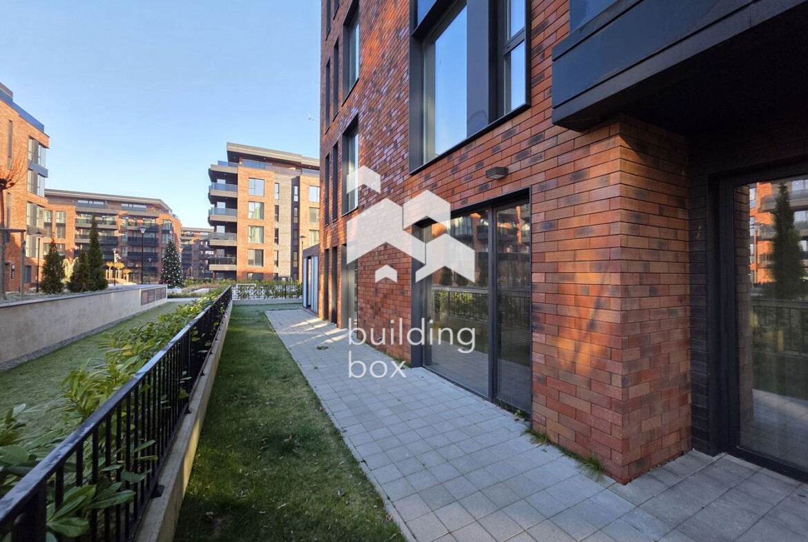 Елегантен апартамент с усещане за къща в SoHome - 0