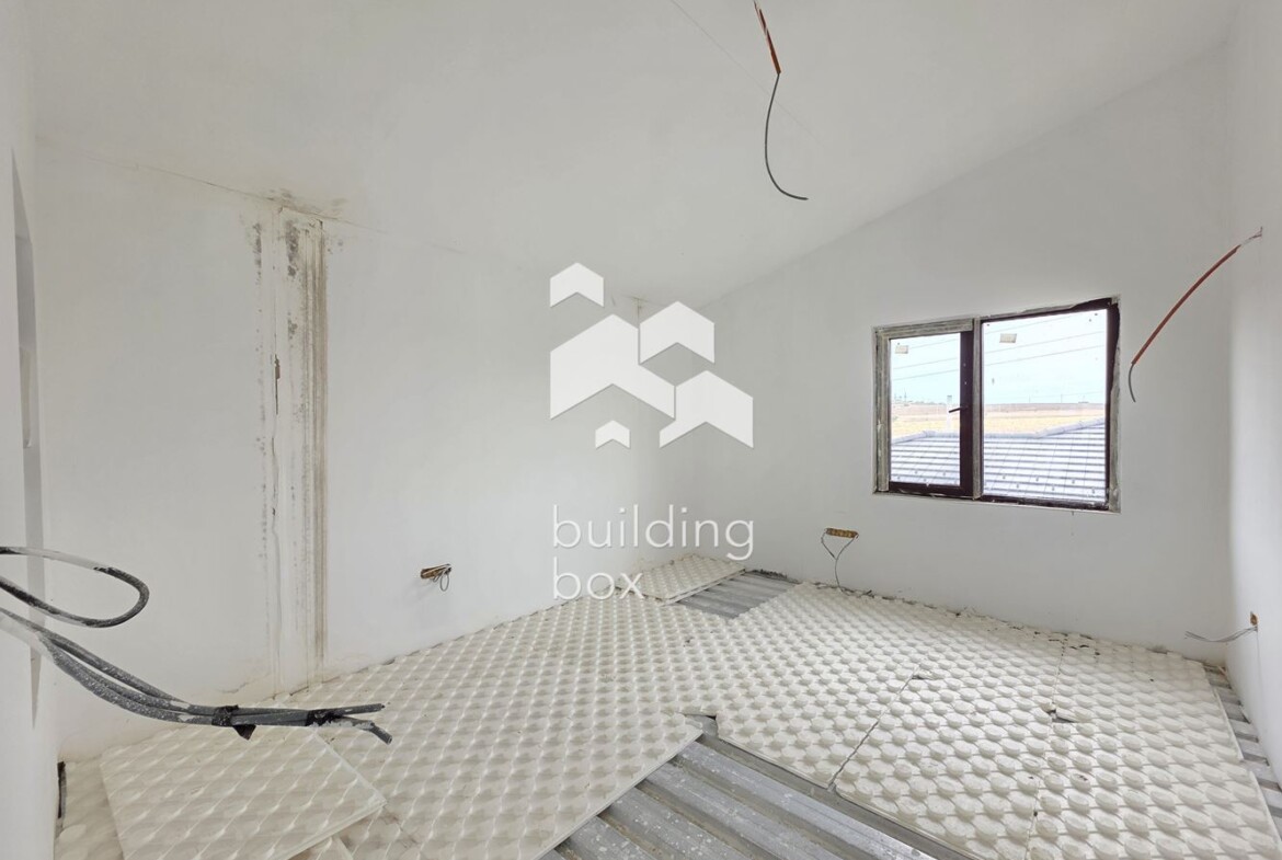 Просторна къща - с. Гурмазово - 0